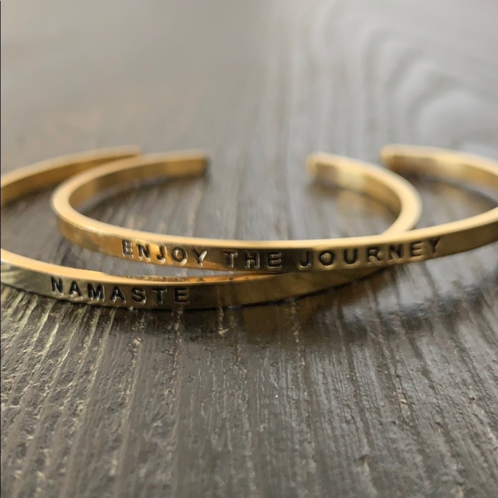Mentra bracelets (bundle of 2 gold)